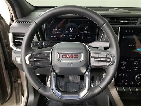 Used 2026 GMC Terrain Elevation image 26