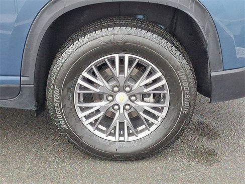 Certified 2025 Chevrolet Traverse LT image 29