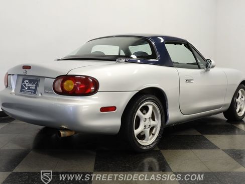 Used 1999 MAZDA MX-5 Miata image 25
