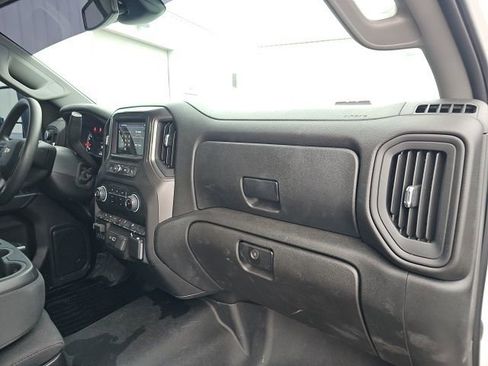 Used 2024 Chevrolet Silverado 2500 Custom w/ Custom Value Package image 29