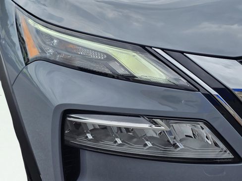Used 2023 Nissan Rogue SL w/ SL Premium Package FWD image 4