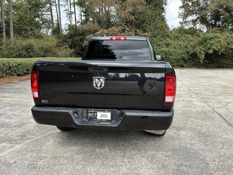 Used 2017 RAM 1500 Express RWD image 6