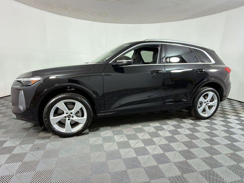 New 2025 Audi Q5 Premium AWD/4WD image 2