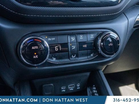 Used 2023 Chevrolet TrailBlazer ACTIV w/ Convenience Package image 9