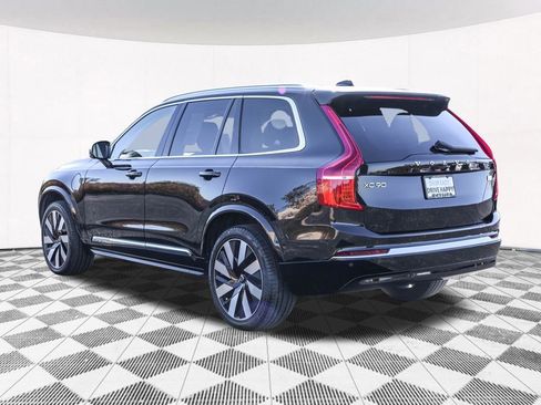 Used 2023 Volvo XC90 T8 Ultimate image 14