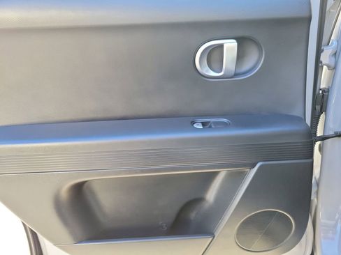 Used 2024 Hyundai Ioniq 5 SEL image 16