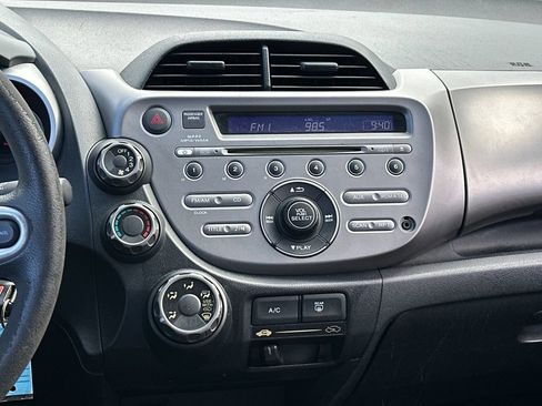 Used 2013 Honda Fit image 15