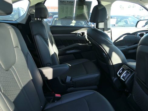Used 2022 Kia Sorento SX w/ Panoramic Sunroof Package image 23