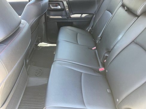Used 2024 Toyota 4Runner TRD Off-Road Premium AWD/4WD image 18
