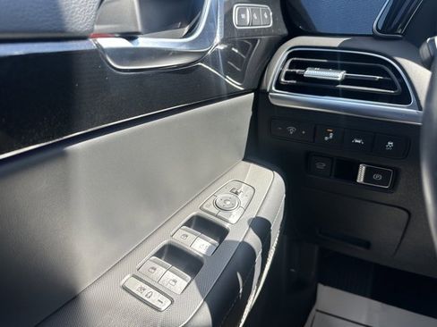 Used 2022 Hyundai Palisade Limited image 16