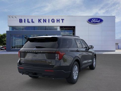 New 2026 Ford Explorer Active AWD/4WD image 8