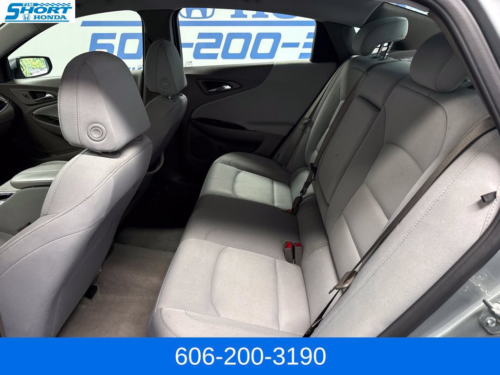 Used 2025 Chevrolet Malibu LT FWD image 11