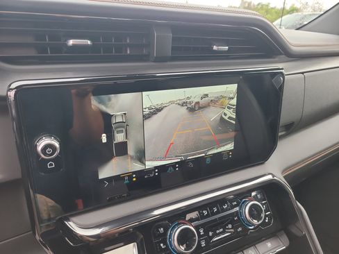 Used 2023 GMC Sierra 1500 AT4 w/ AT4 Premium Package image 24