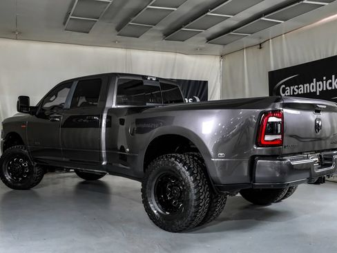Used 2024 RAM 3500 Laramie w/ Night Edition AWD/4WD image 10