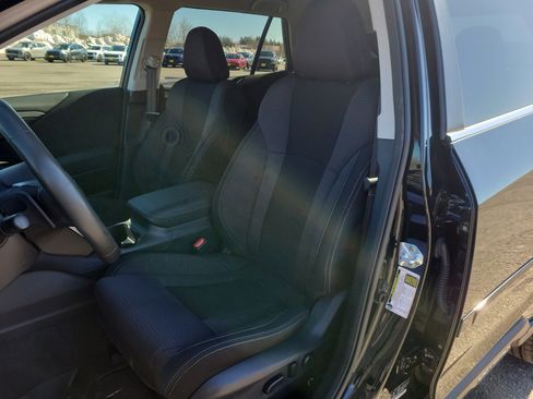 Used 2023 Subaru Outback Premium image 14