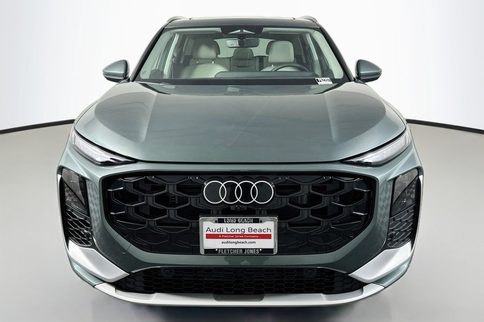 Used 2026 Audi Q3 quattro 2.0T AWD/4WD image 2