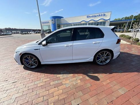Used 2024 Volkswagen Golf R AWD/4WD image 27