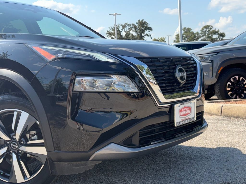 Certified 2023 Nissan Rogue SL FWD image 3