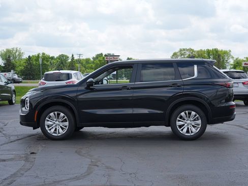 New 2026 Mitsubishi Outlander ES AWD/4WD image 6