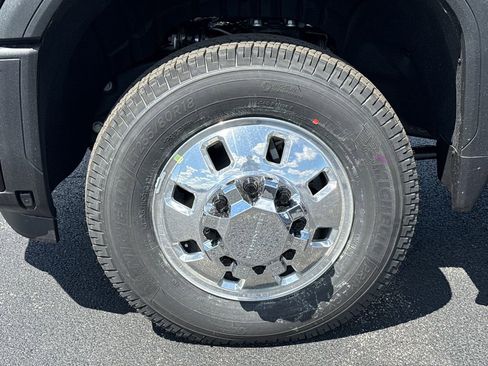 New 2026 GMC Sierra 3500 Denali Ultimate AWD/4WD image 12