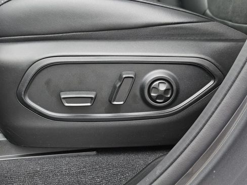 New 2026 Jeep Grand Cherokee Altitude RWD image 27