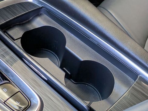 Used 2024 Buick Enclave Premium AWD/4WD image 19