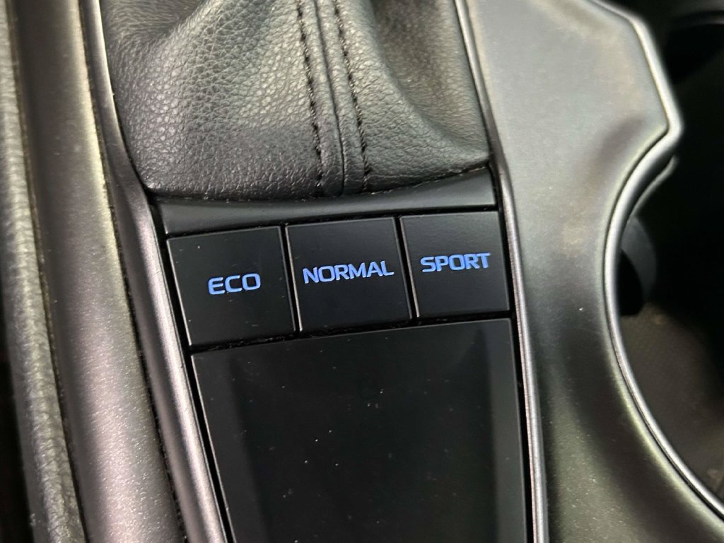Used 2023 Toyota Camry SE FWD image 21