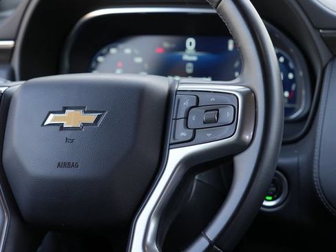 Used 2024 Chevrolet Suburban LT AWD/4WD image 22
