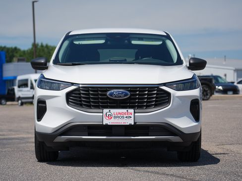 Used 2023 Ford Escape Active AWD/4WD image 9