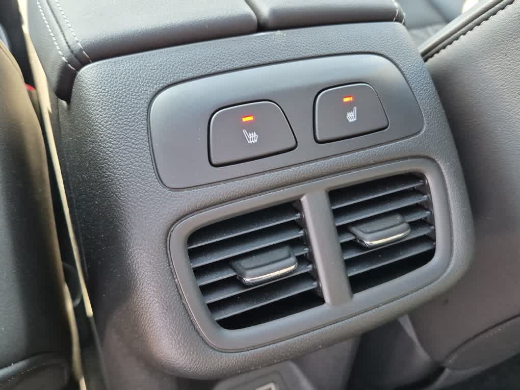 Used 2023 Buick Envision Avenir AWD/4WD image 10