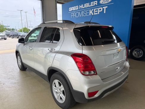 Used 2020 Chevrolet Trax LT w/ LT Convenience Package FWD image 5
