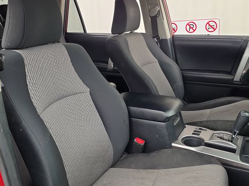 Used 2019 Toyota 4Runner SR5 image 33