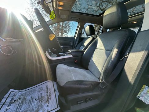 Used 2013 Ford Edge SEL w/ Black-White Styling Pkg image 10