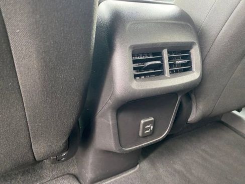 Certified 2024 Chevrolet Equinox LT image 18