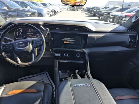 Used 2024 GMC Sierra 2500 AT4 w/ AT4 Premium Plus Package image 17