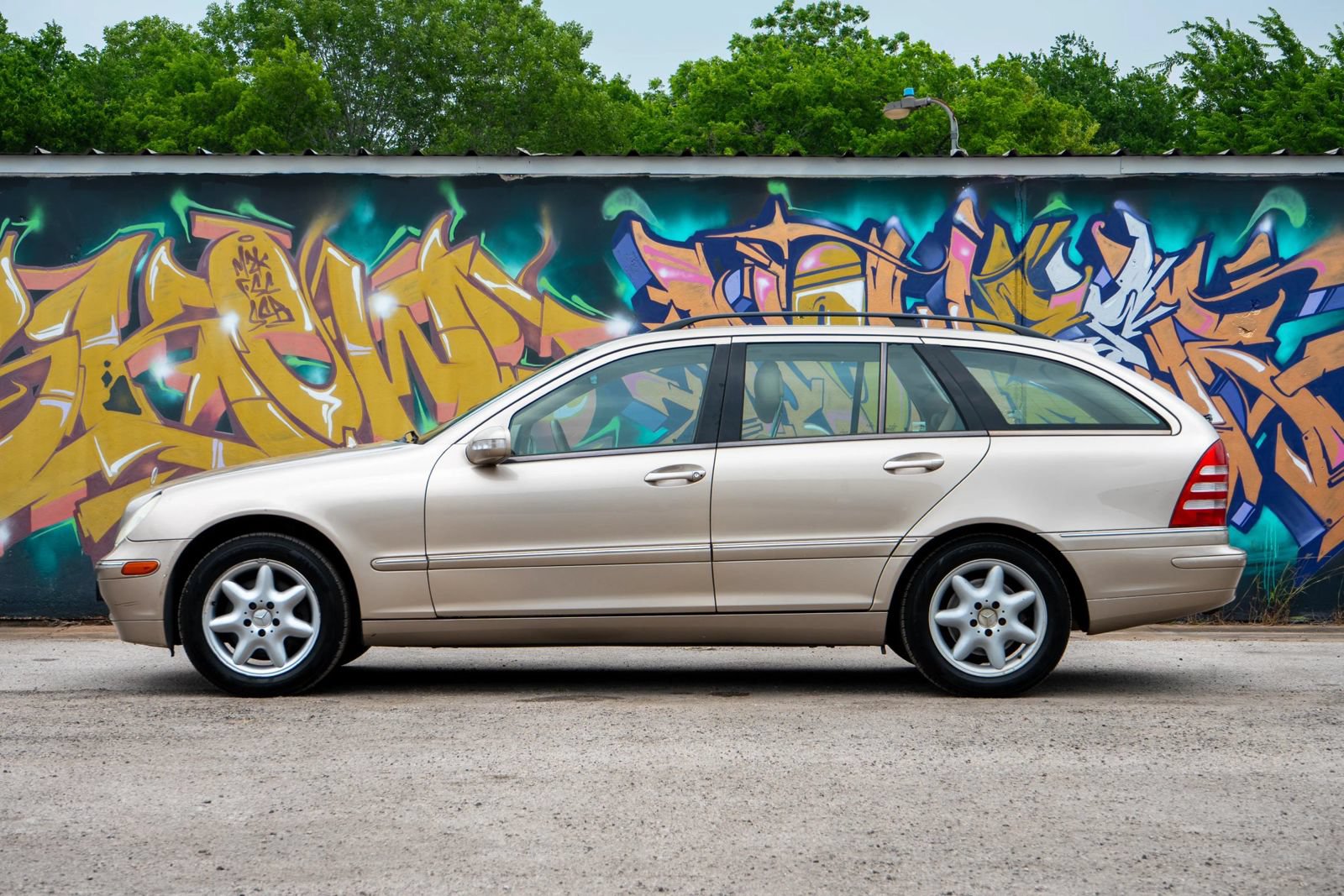 Used 2002 Mercedes-Benz C 320 Wagon image 2