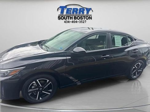 Used 2025 Nissan Sentra SV FWD image 4