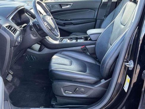 Used 2019 Ford Edge Titanium w/ Cold Weather Package image 13