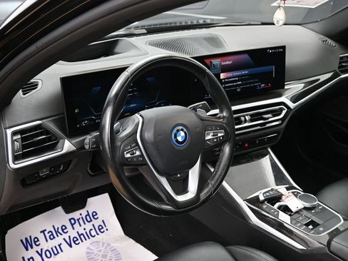 Used 2023 BMW 330e xDrive 330e xDrive w/ Premium Package image 19