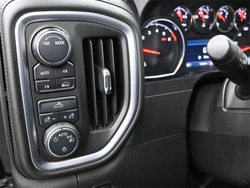 Used 2020 Chevrolet Silverado 1500 LT w/ Trailering Package image 18