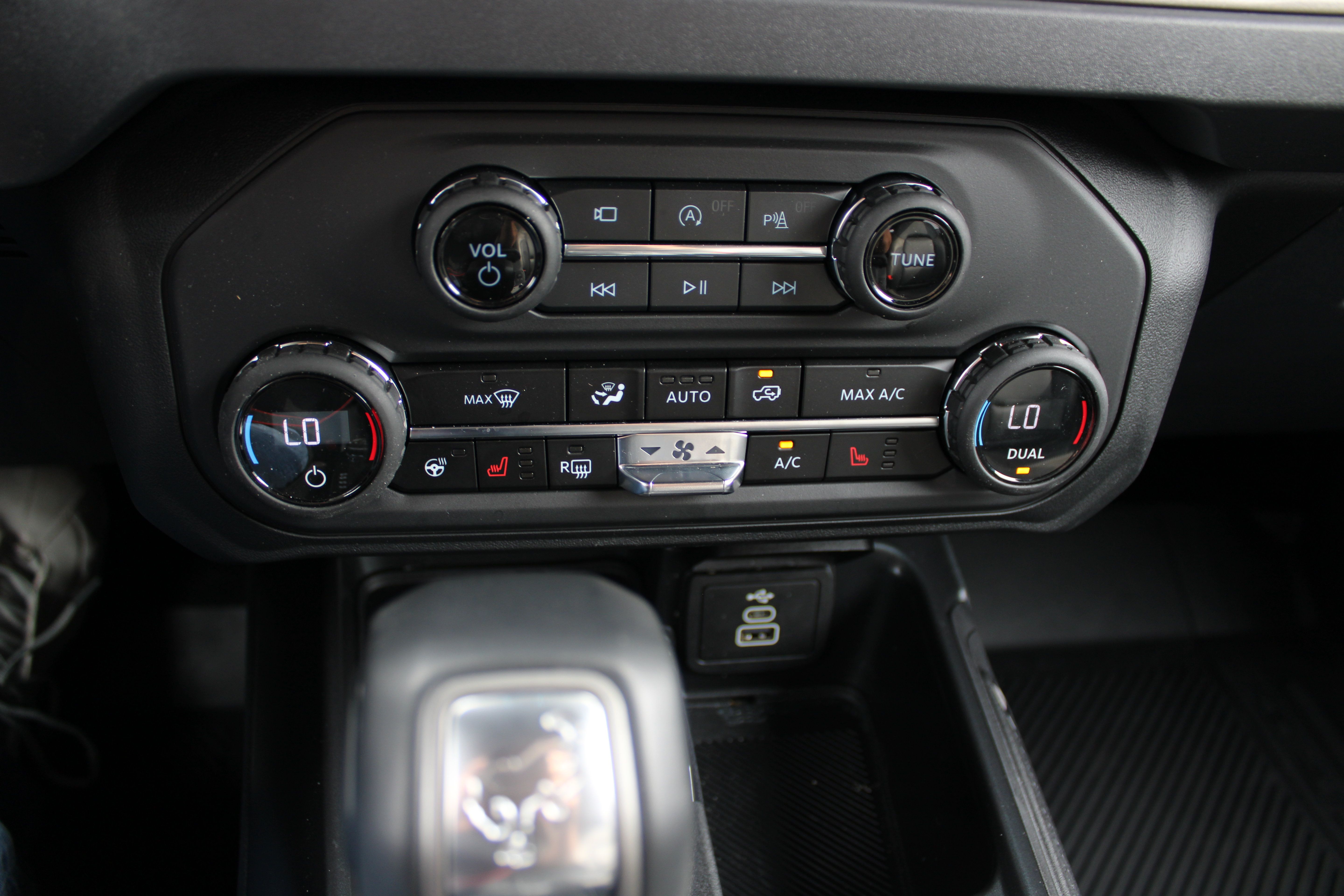 Used 2026 Ford Bronco Outer Banks AWD/4WD image 21