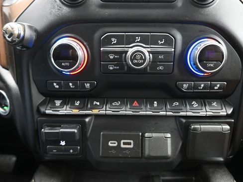 Used 2022 Chevrolet Silverado 2500 High Country w/ Safety Package II image 30