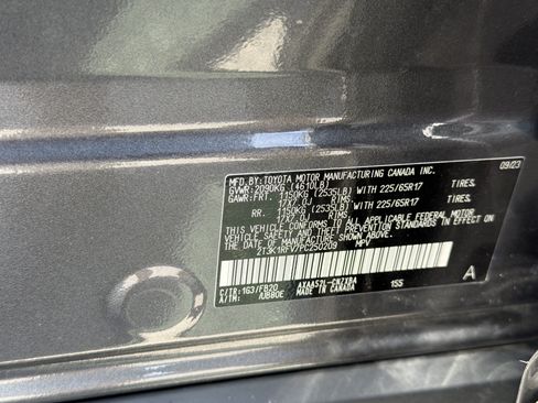 Certified 2023 Toyota RAV4 LE FWD image 32