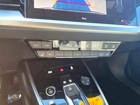 Used 2024 Audi Q4 e-tron Premium w/ Convenience Package image 31