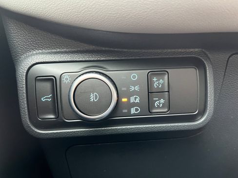 New 2026 Ford Explorer Active w/ Active Comfort Package AWD/4WD image 21