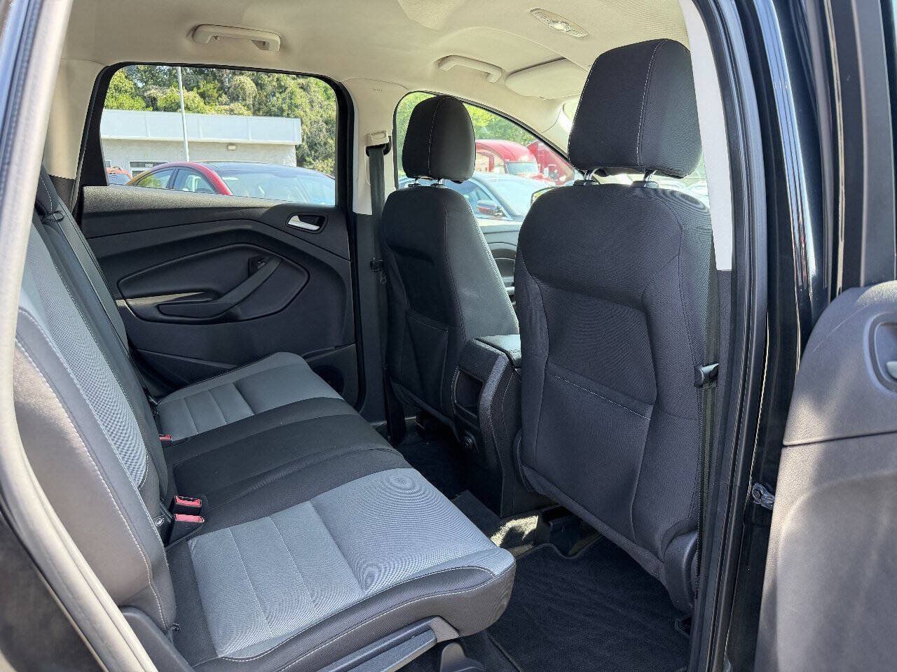 Used 2014 Ford Escape SE FWD image 14