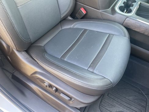 Used 2021 GMC Sierra 2500 Denali w/ Denali Ultimate Package image 28