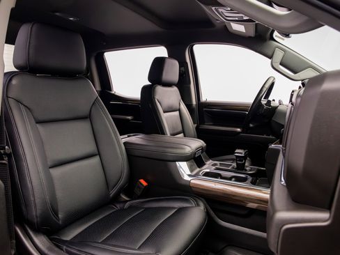 Used 2023 Chevrolet Silverado 1500 RST image 31