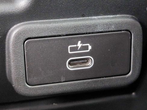 Used 2023 BMW M4 Coupe w/ M Driver's Package image 35