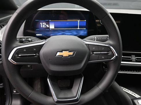 New 2026 Chevrolet Equinox EV LT image 15